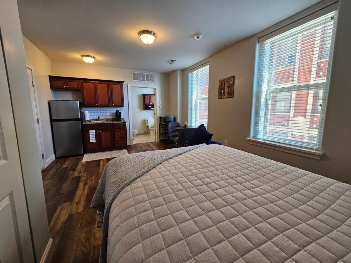 Cozy Stay At The Inman - 214 Champaign Bagian luar foto
